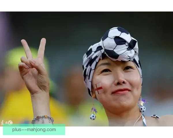世界杯官方合作伙伴现场赠送球迷专属纪念服装活动正式启动